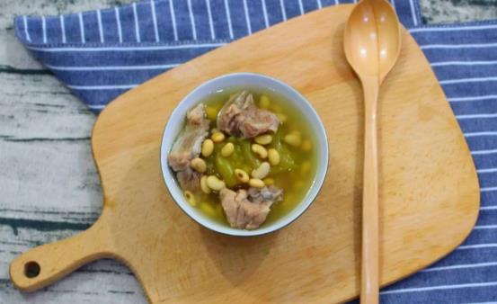 孕妇营养汤食谱大全推荐 孕妇喝汤的注意事项-六美集