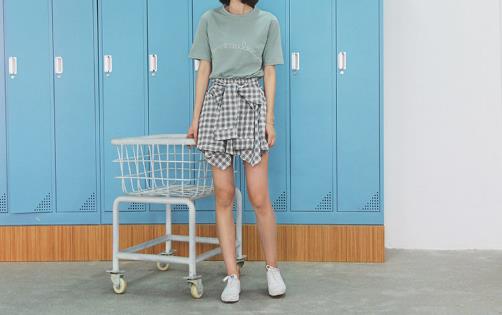 夏天穿短裙全攻略 偏胖女生穿出去也是美美哒-六美集