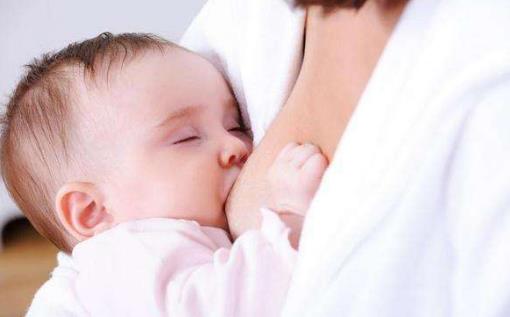 盘点母乳喂养的错误做法-六美集
