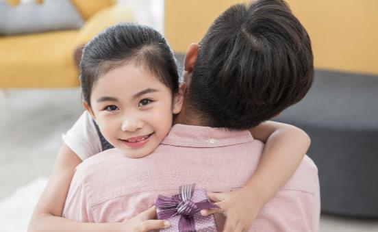 中国式逗小孩的六大陋习 中国式逗小孩应如何纠正-六美集