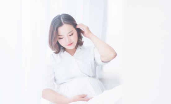 分娩前一周准妈妈要忌嘴 多吃这些食物更有利于分娩-六美集