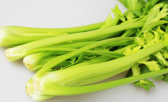 芹菜清热利湿 芹菜的5种制作烹饪方法-六美集