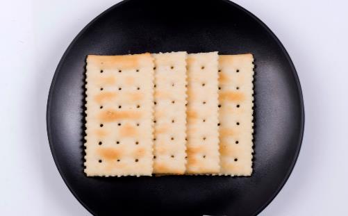 据说胃酸分泌多多吃苏打饼干 介绍几种较安全的疗法-六美集