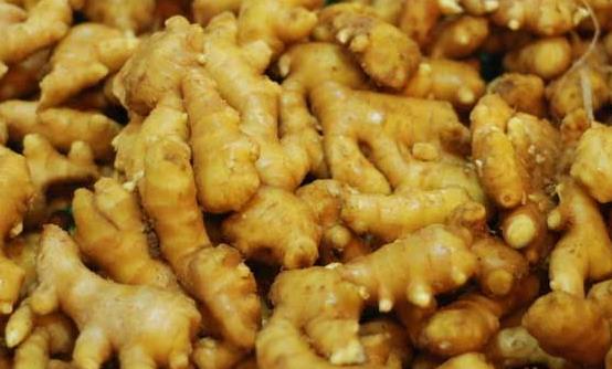 生姜的十大妙用及功效 缓解腰肩疼痛驱寒保暖-六美集