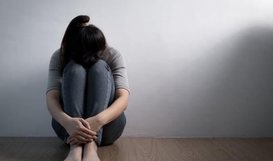 了解抑郁症的症状特点 八个方法远离抑郁症-六美集