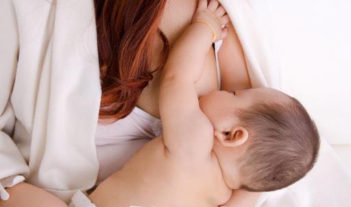 母乳喂养的误区千万别去碰 教你母乳保存细节操作-六美集