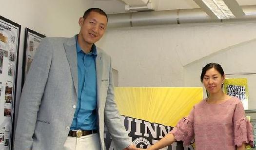 世界上最高的夫妻：夫妻身高相加4.2米-六美集