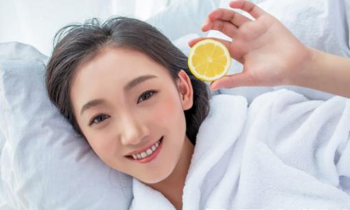 毛孔粗大不要急 日常生活中收缩毛孔常见问题-六美集