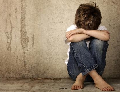 男性偏执型人格6大表现特点-八芳集