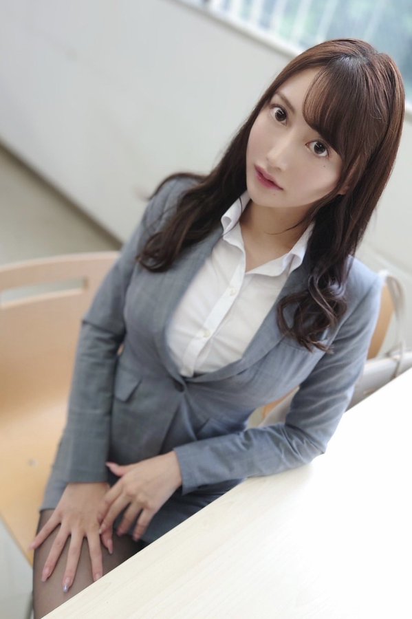八蜜凛最新品番作品ipx-985介绍及预览-六美集